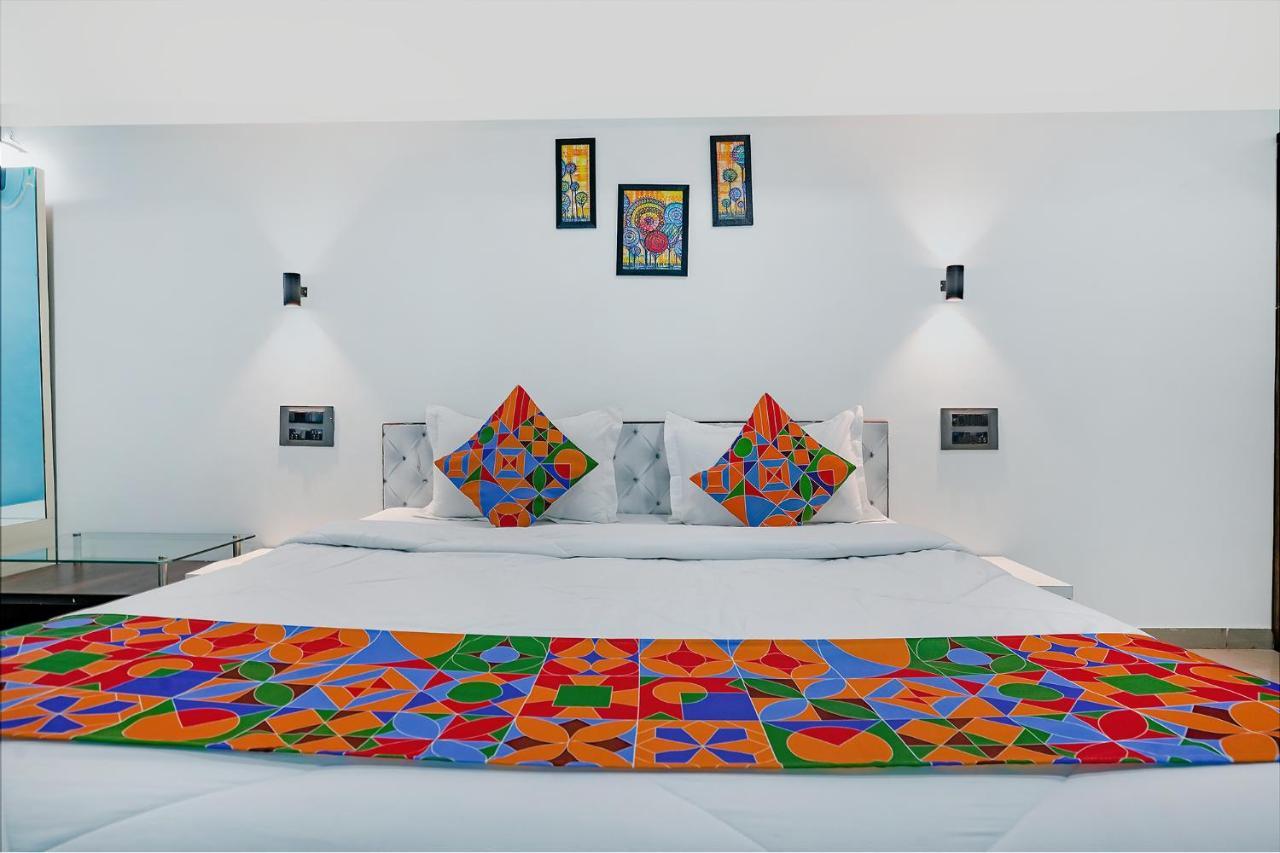Fabexpress White House - Nr Midc Khargar Hotel Koparpāda Екстериор снимка